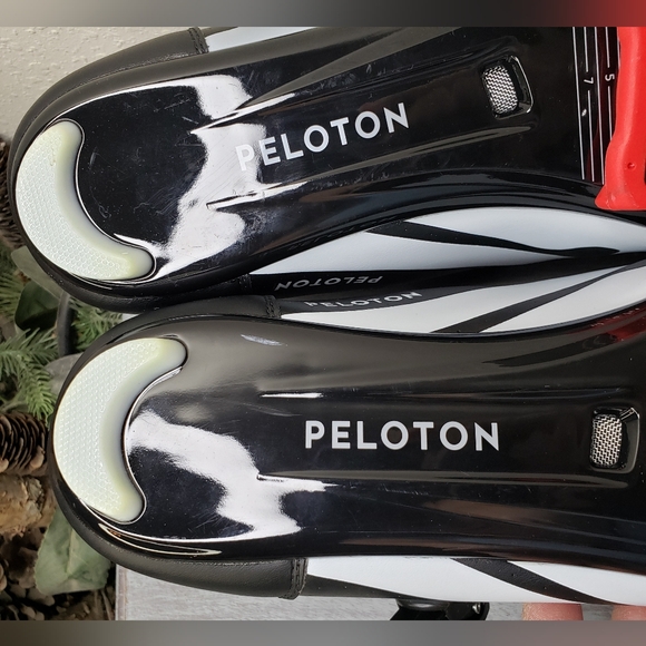 Peleton Black and Red Cycling Shoes Mens Size 13 (47) - Picture 11 of 13
